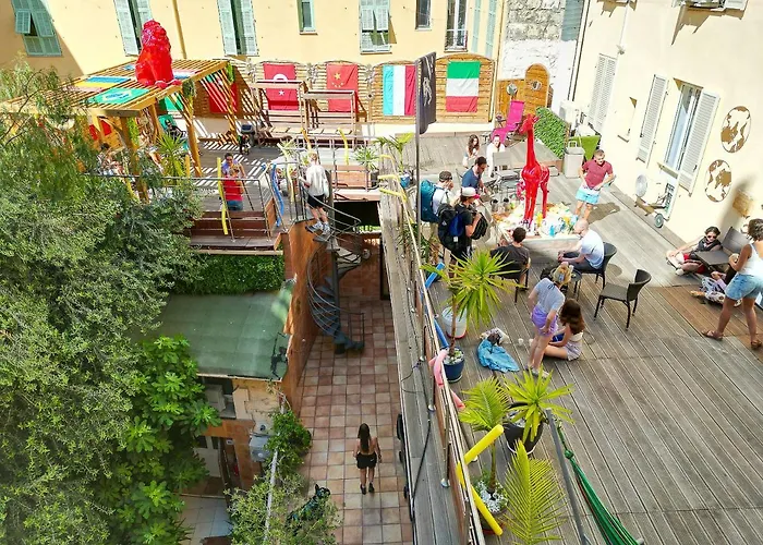Antares Hostel Nice
